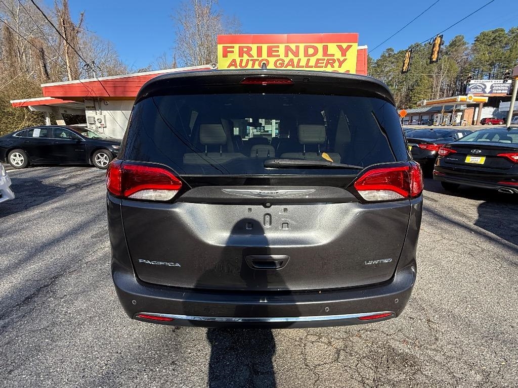 Chrysler Pacifica Limited FWD 2018
