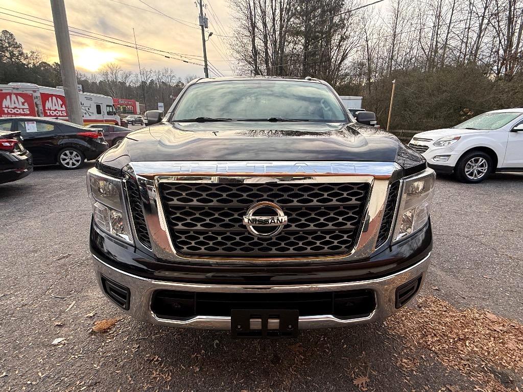 Nissan Titan 4x2 Crew Cab SV 2018