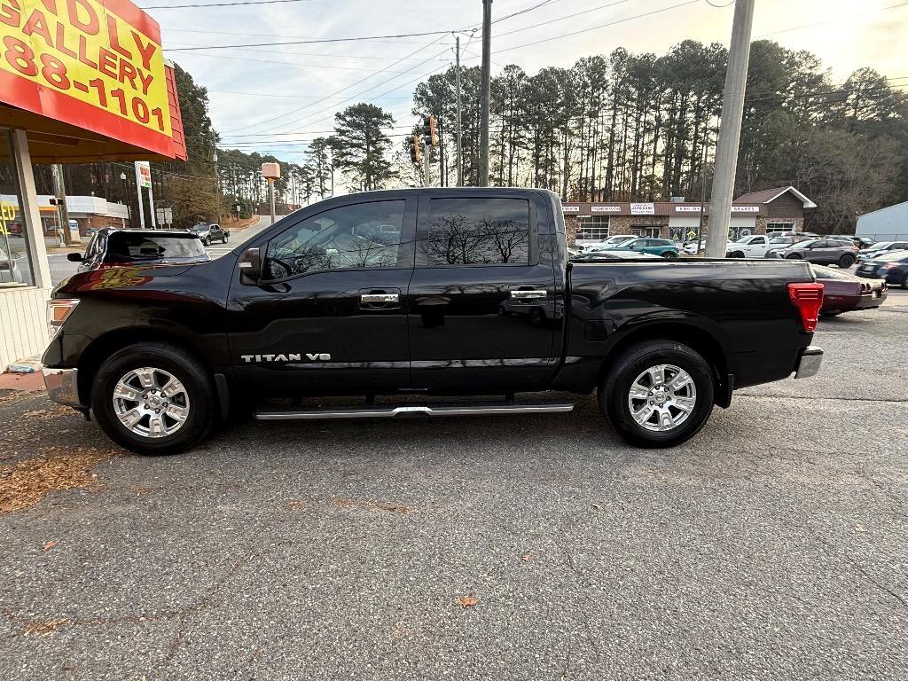 Nissan Titan 4x2 Crew Cab SV 2018