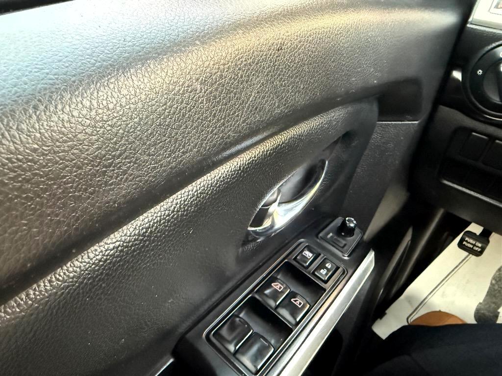 Nissan Titan 4x2 Crew Cab SV 2018