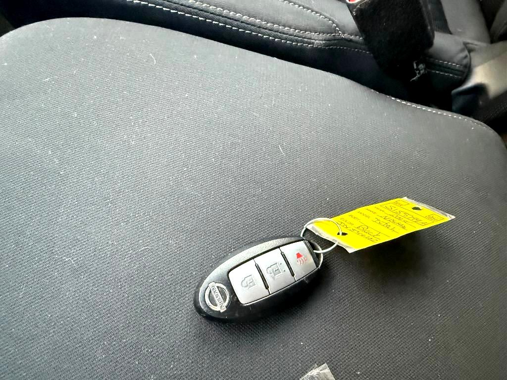 Nissan Titan 4x2 Crew Cab SV 2018