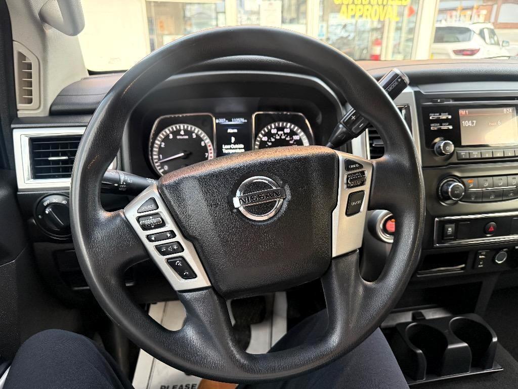 Nissan Titan 4x2 Crew Cab SV 2018