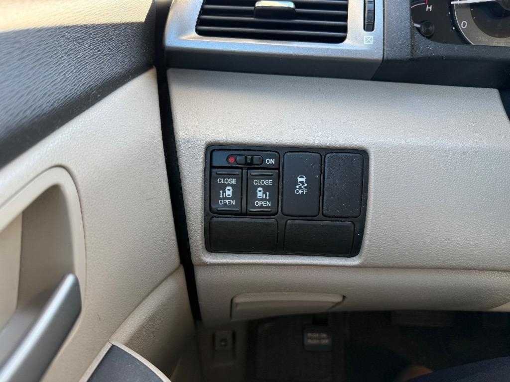 Honda Odyssey 5dr EX 2012