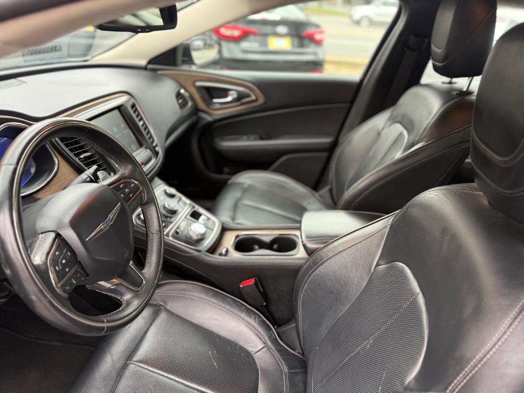 Chrysler 200 4dr Sdn C FWD 2015