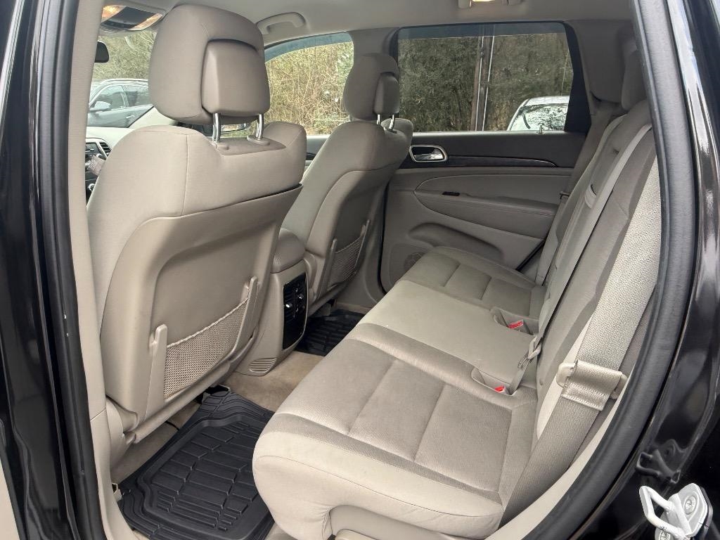 Jeep Grand Cherokee RWD 4dr Laredo 2012