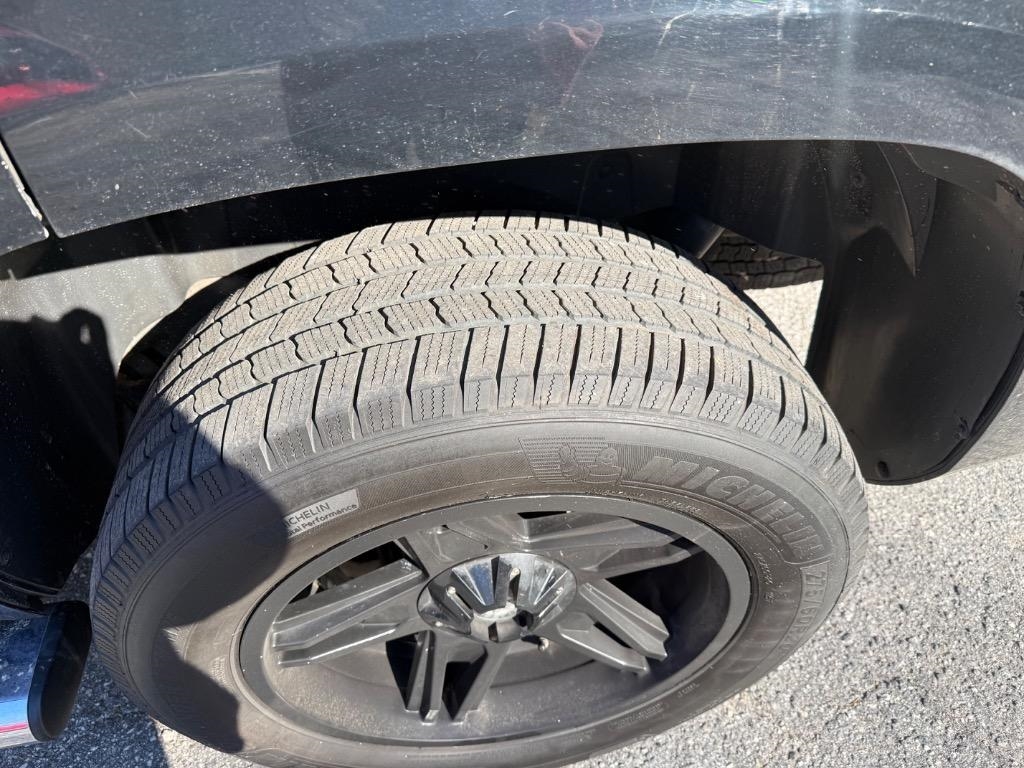 Chevrolet Tahoe 4WD 4dr 1500 LS 2012