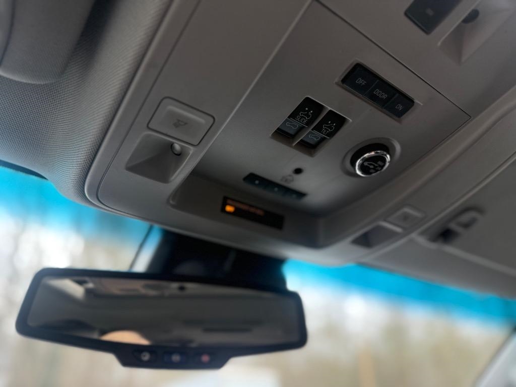 Chevrolet Suburban 2WD 4dr 1500 Premier 2017