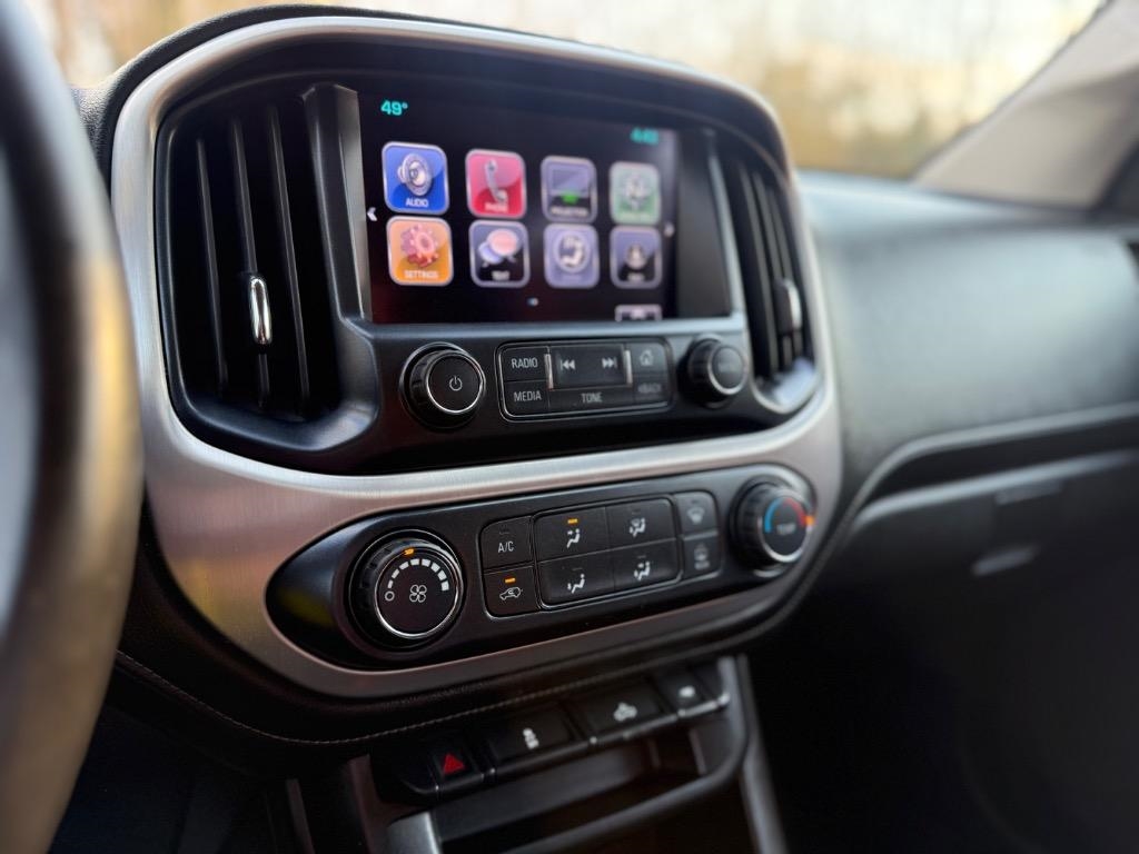 GMC Canyon 4WD Crew Cab 128.3" SLE 2017