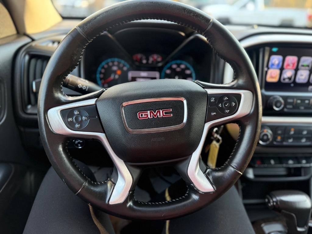 GMC Canyon 4WD Crew Cab 128.3" SLE 2017