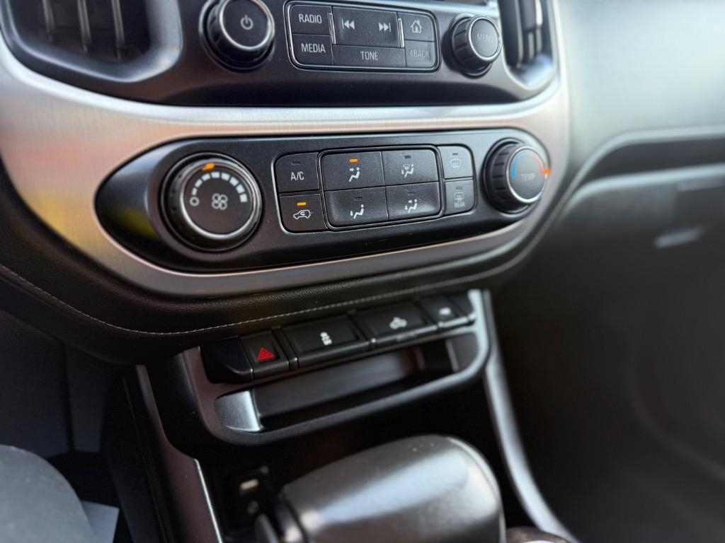 GMC Canyon 4WD Crew Cab 128.3" SLE 2017