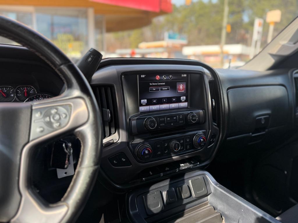 GMC Sierra 1500 4WD Crew Cab 143.5" SLE 2015