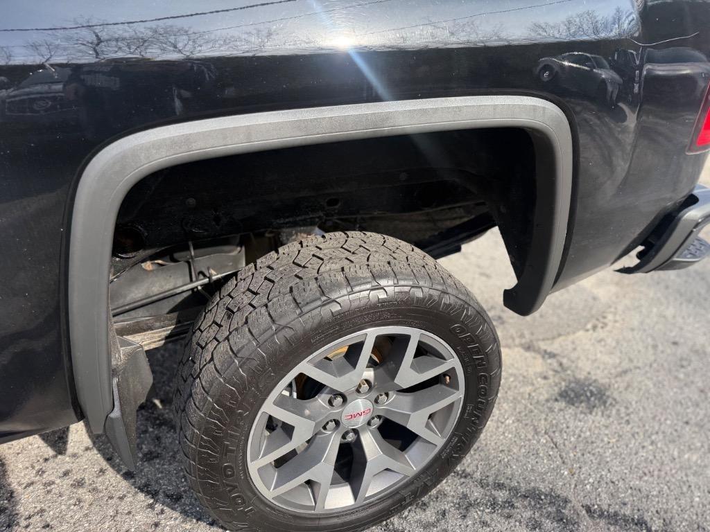 GMC Sierra 1500 4WD Crew Cab 143.5" SLE 2015