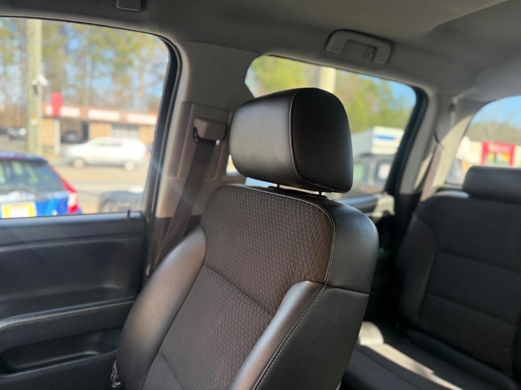 GMC Sierra 1500 4WD Crew Cab 143.5" SLE 2015