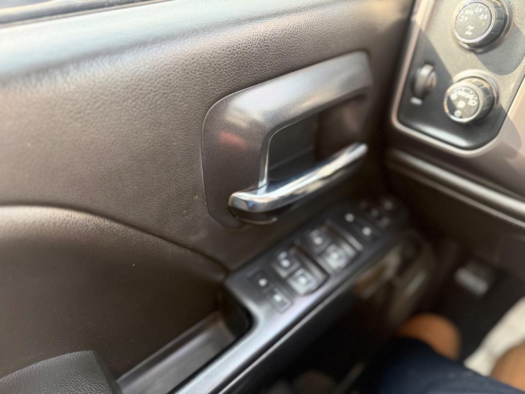 GMC Sierra 1500 4WD Crew Cab 143.5" SLE 2015