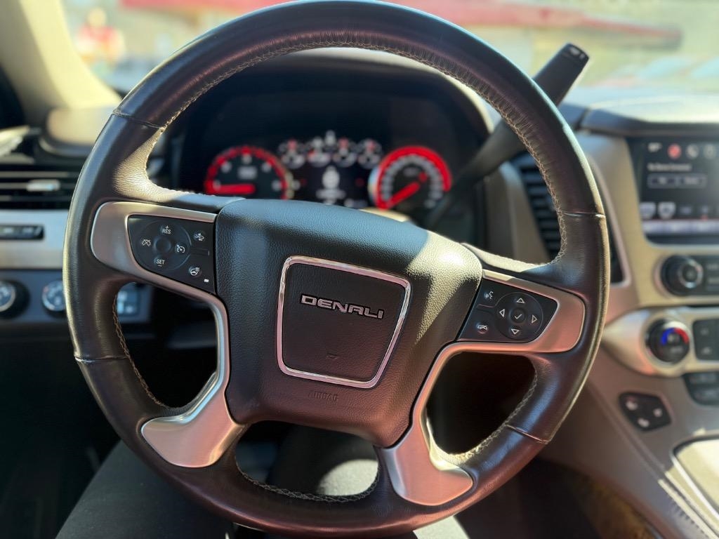 GMC Yukon 4WD 4dr Denali 2016