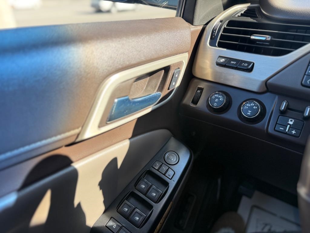 GMC Yukon 4WD 4dr Denali 2016