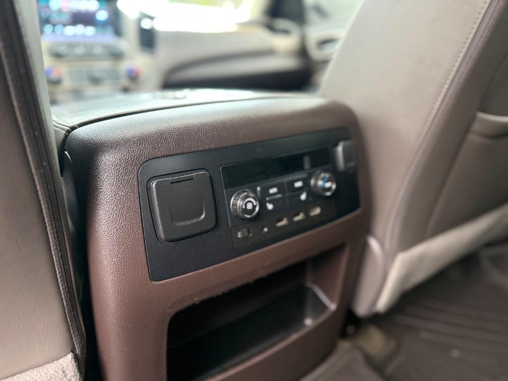 GMC Yukon 2WD 4dr Denali 2017