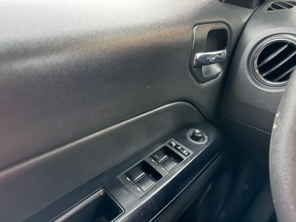 Jeep Patriot FWD 4dr Sport 2015