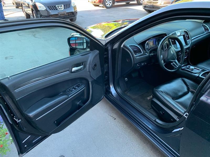 Chrysler 300 Limited RWD 2017