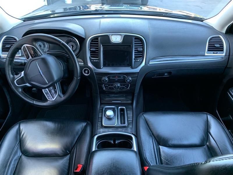 Chrysler 300 Limited RWD 2017