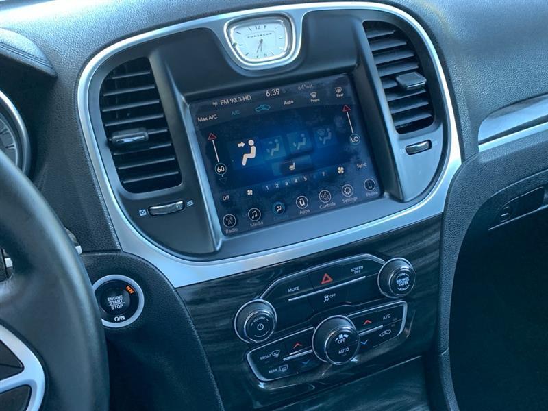 Chrysler 300 Limited RWD 2017