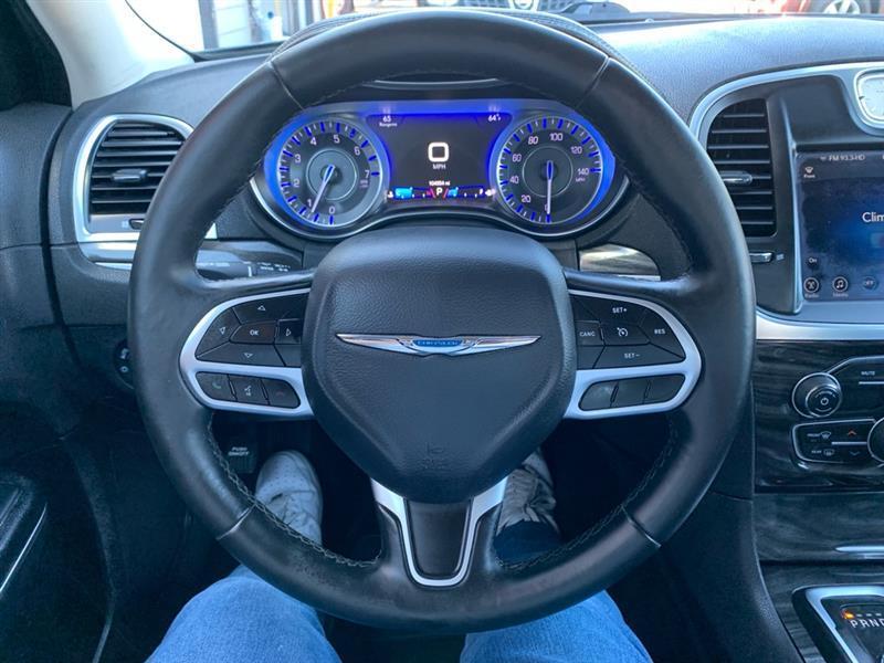 Chrysler 300 Limited RWD 2017