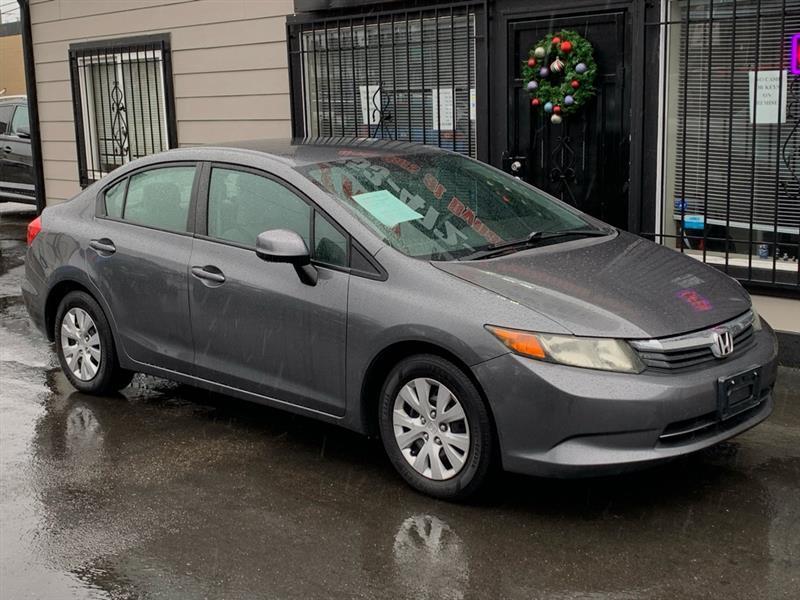 Honda Civic LX Sedan 5-Speed AT 2012