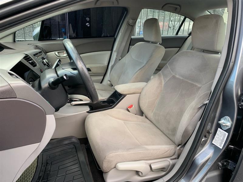 Honda Civic LX Sedan 5-Speed AT 2012