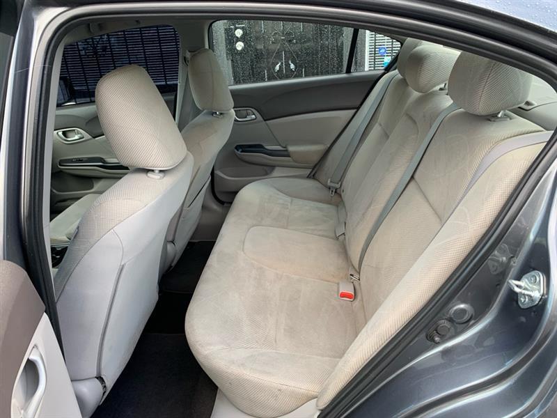 Honda Civic LX Sedan 5-Speed AT 2012