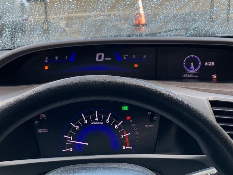 Honda Civic LX Sedan 5-Speed AT 2012