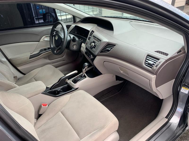 Honda Civic LX Sedan 5-Speed AT 2012