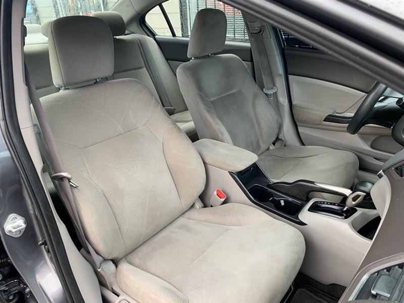 Honda Civic LX Sedan 5-Speed AT 2012