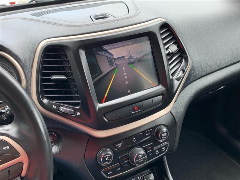 Jeep Cherokee Latitude FWD 2014
