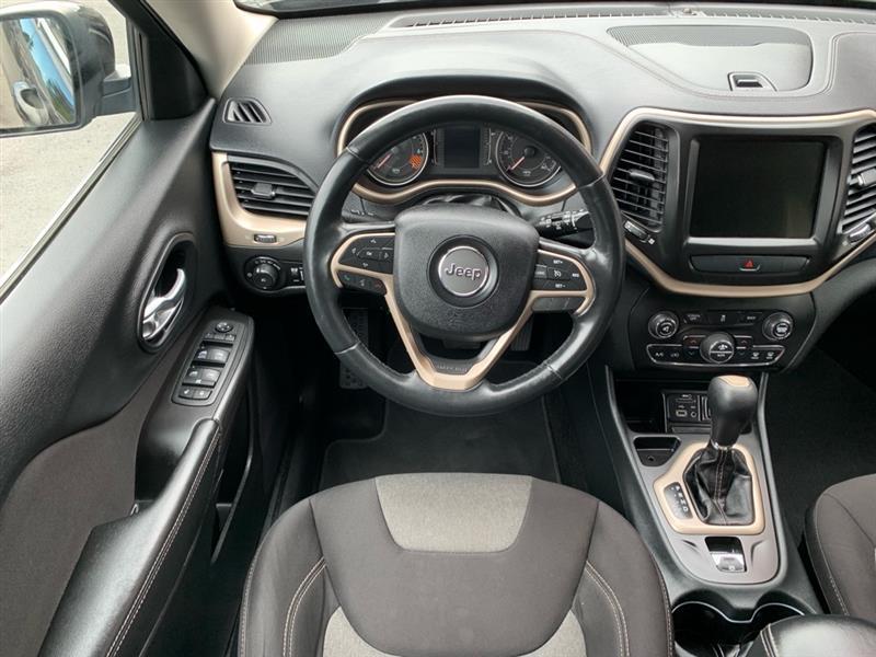 Jeep Cherokee Latitude FWD 2014