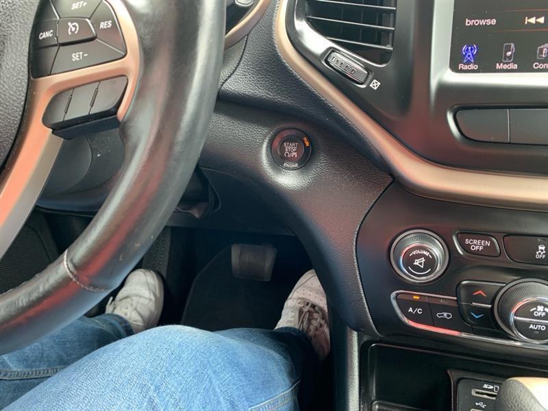 Jeep Cherokee Latitude FWD 2014