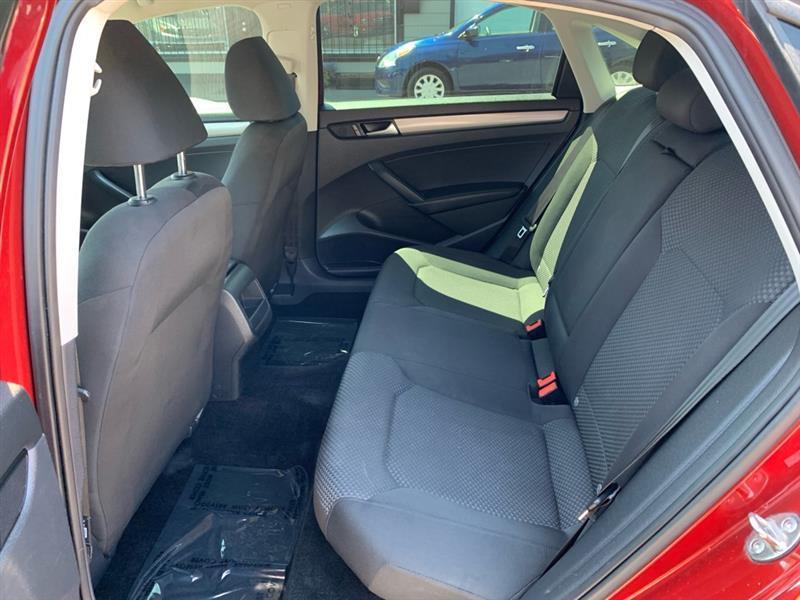 Volkswagen Passat S PZEV 6A 2015