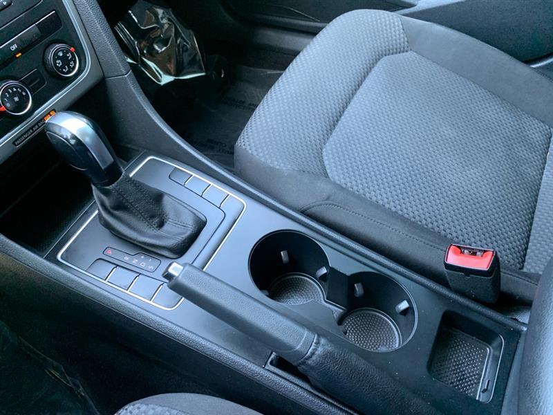 Volkswagen Passat S PZEV 6A 2015