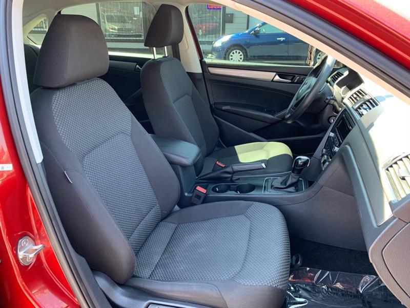 Volkswagen Passat S PZEV 6A 2015