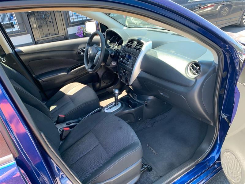 Nissan Versa 1.6 S 5M 2018