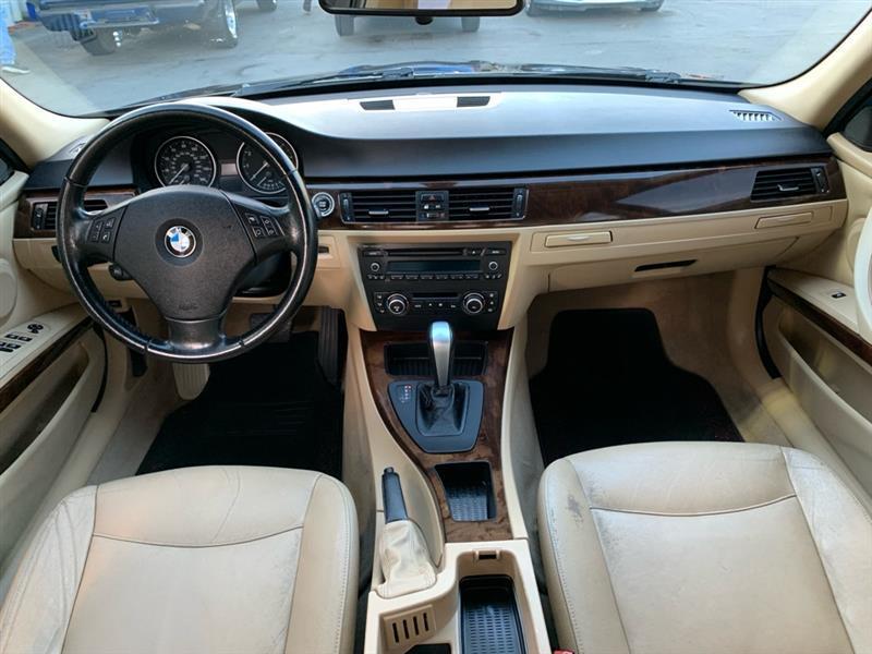 BMW 3-Series 328i SA SULEV 2011