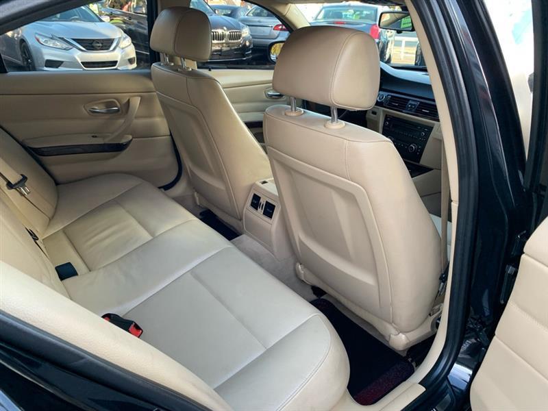 BMW 3-Series 328i SA SULEV 2011