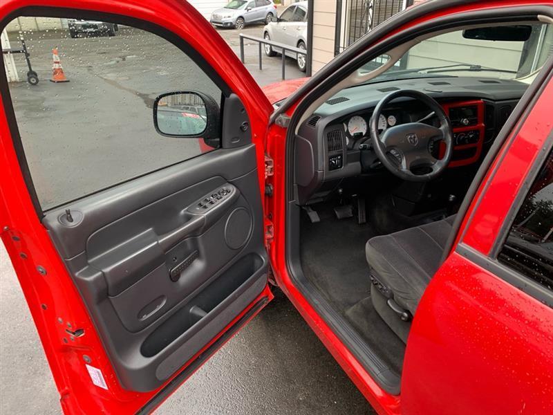 Dodge Ram 1500 ST Quad Cab Short Bed 4WD 2002