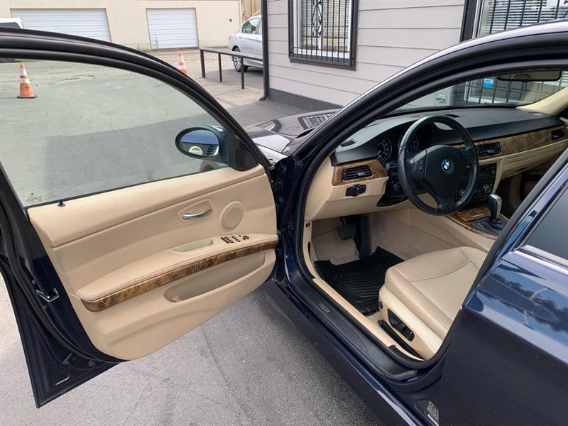 BMW 3-Series 328i 2007
