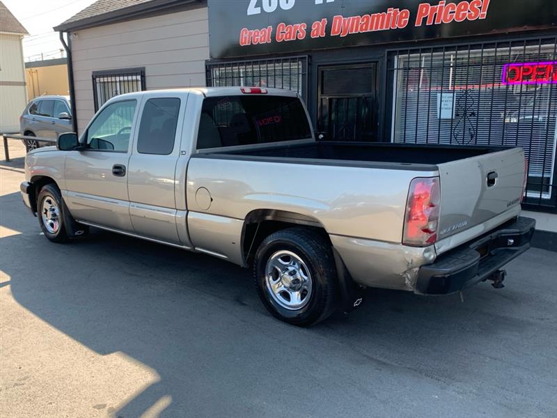 Chevrolet Silverado 1500 Ext. Cab Short Bed 2WD 2003