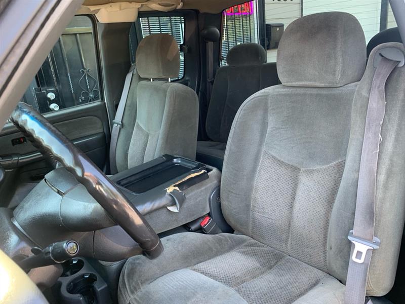 Chevrolet Silverado 1500 Ext. Cab Short Bed 2WD 2003