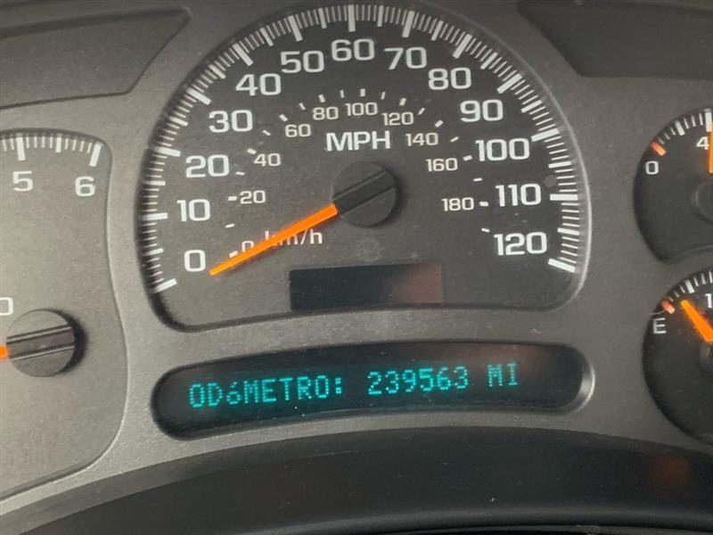 Chevrolet Silverado 1500 Ext. Cab Short Bed 2WD 2003