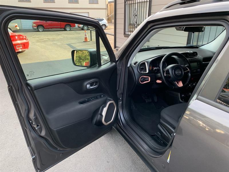 Jeep Renegade Latitude 4WD 2017