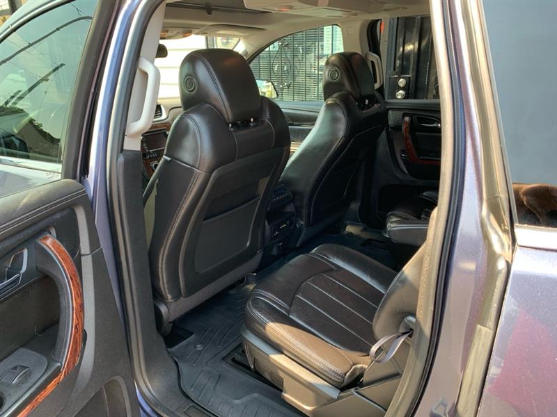 Chevrolet Traverse LTZ AWD 2014 Chevrolet Traverse LTZ AWD 2014