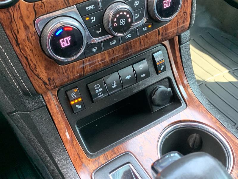 Chevrolet Traverse LTZ AWD 2014 Chevrolet Traverse LTZ AWD 2014