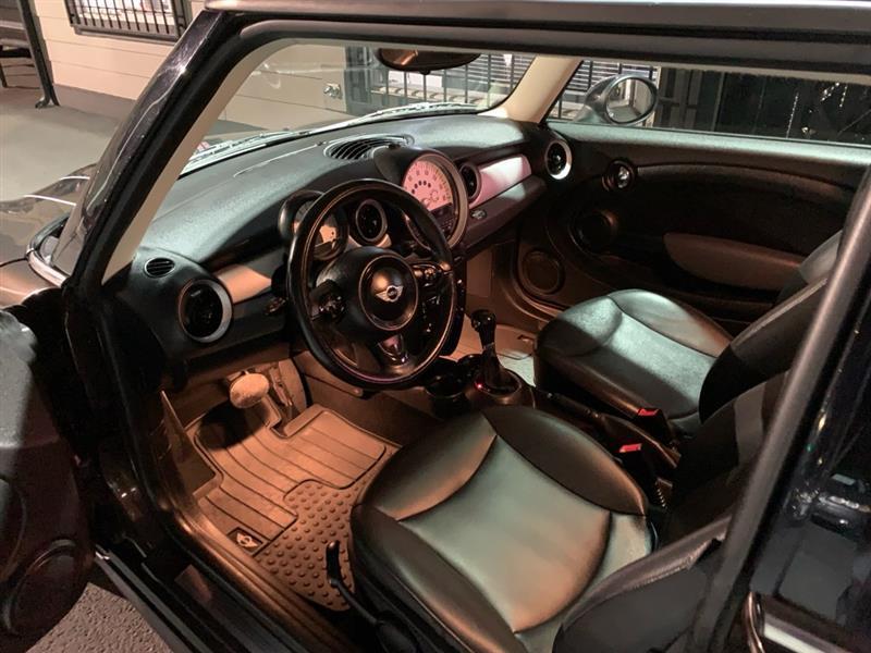 MINI Cooper Base 2012